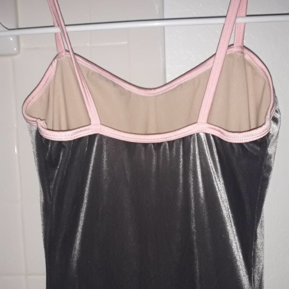 Pink dress - Picture 3 of 5